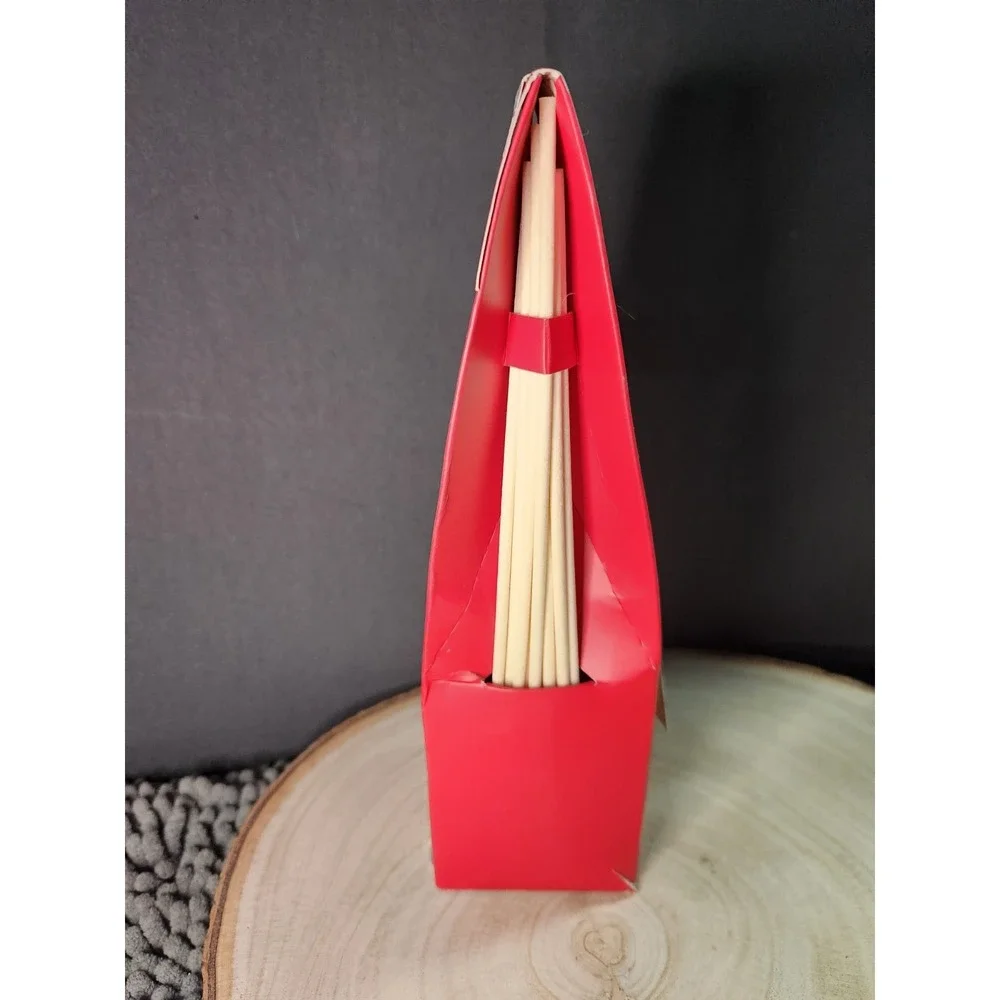 NORTH SPRUCE LANE~FROSTED CRANBERRY~Reed‎ Diffuser 3.52 fl oz NEW